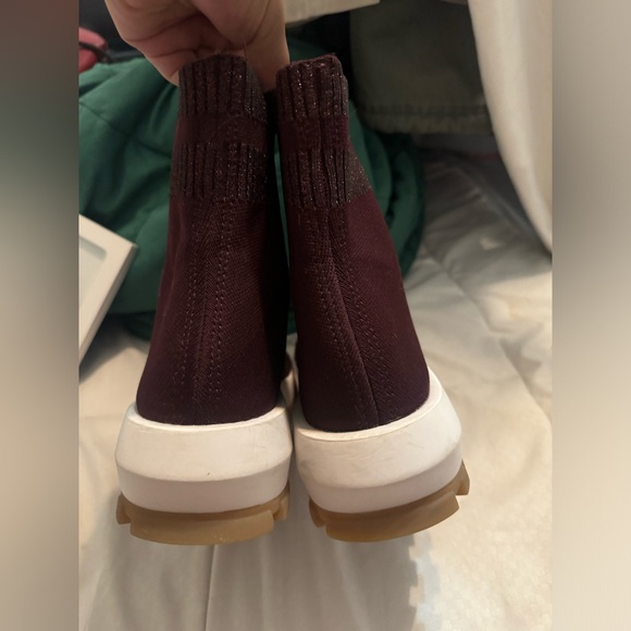 H&M Ankle Sock Bootie Sneakers - Sz 10 - Picture 4 of 4